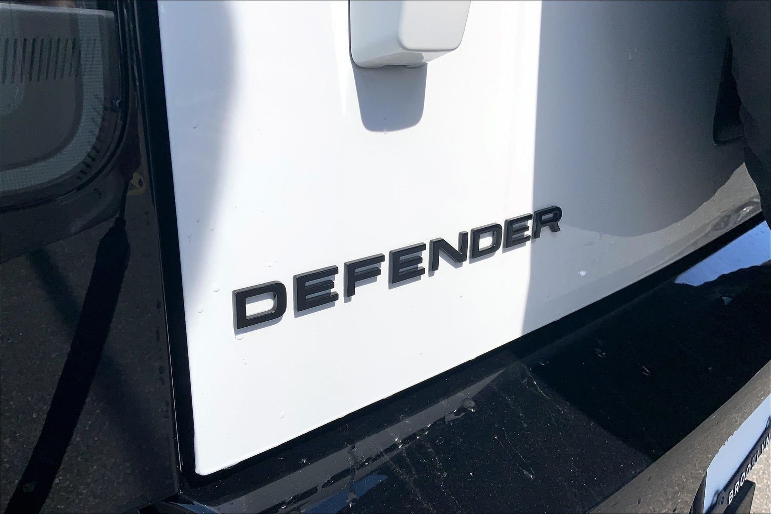 New 2026 Fuji White Land Rover V8 image 15