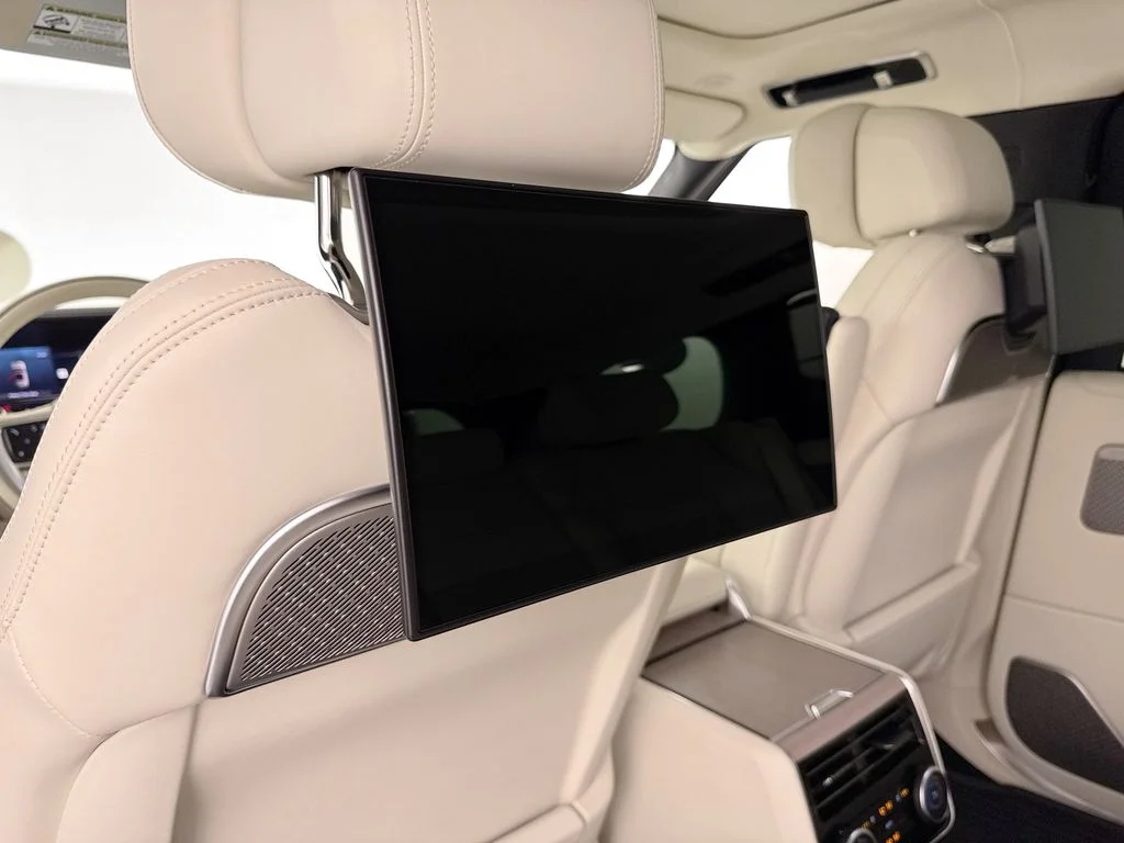 New 2026 Varesine Blue Land Rover Autobiography image 26
