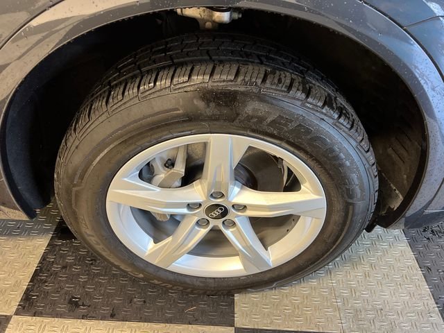Used 2022 Gray Audi 40 Premium image 10