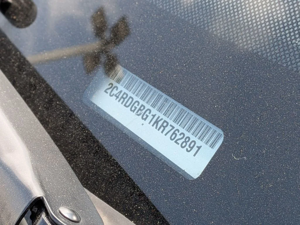 Used 2019 Black Dodge SE image 30