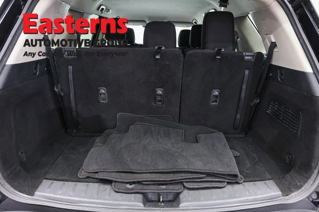 Used 2024 Black Nissan S image 9