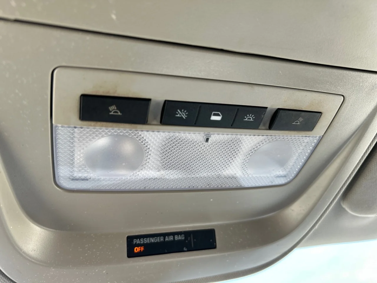 Used 2022 Black Chevrolet Z71 image 16