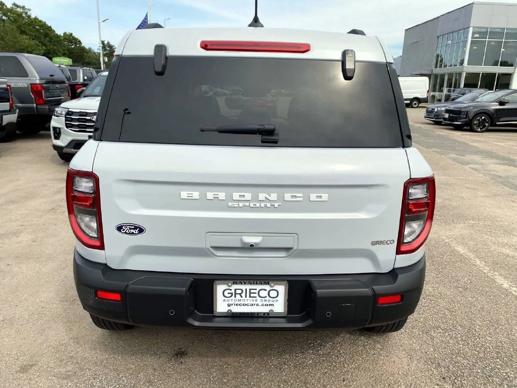 Used 2026 White Metallic Ford Big Bend image 4