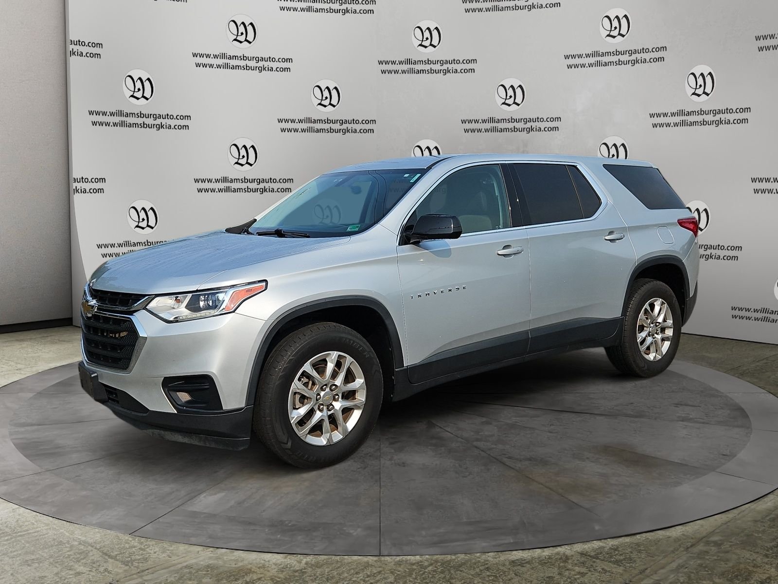 2020 Chevrolet Traverse LS FWD photo