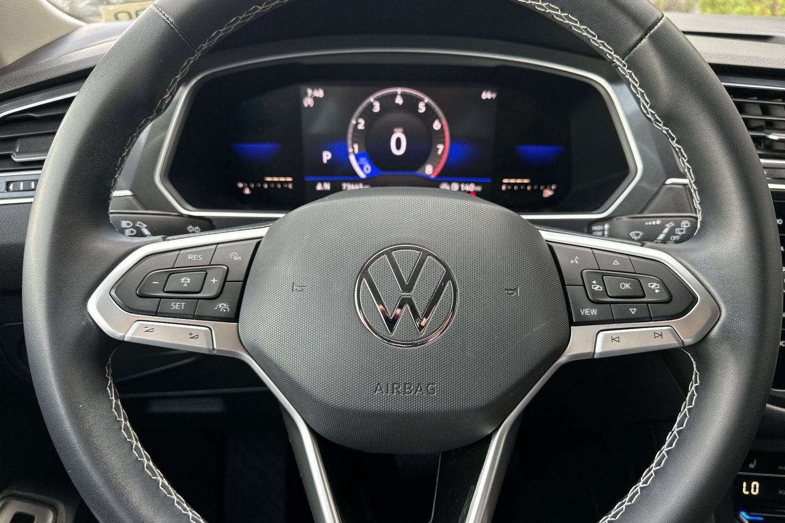 Certified Used 2022 Deep Black Volkswagen 2.0T SE image 24