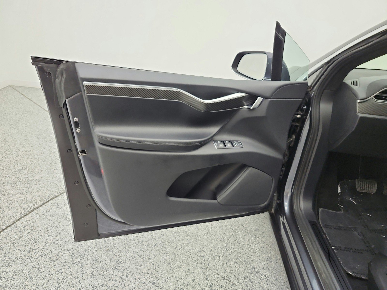Used 2017 Midnight Silver Metallic Tesla 90D image 14