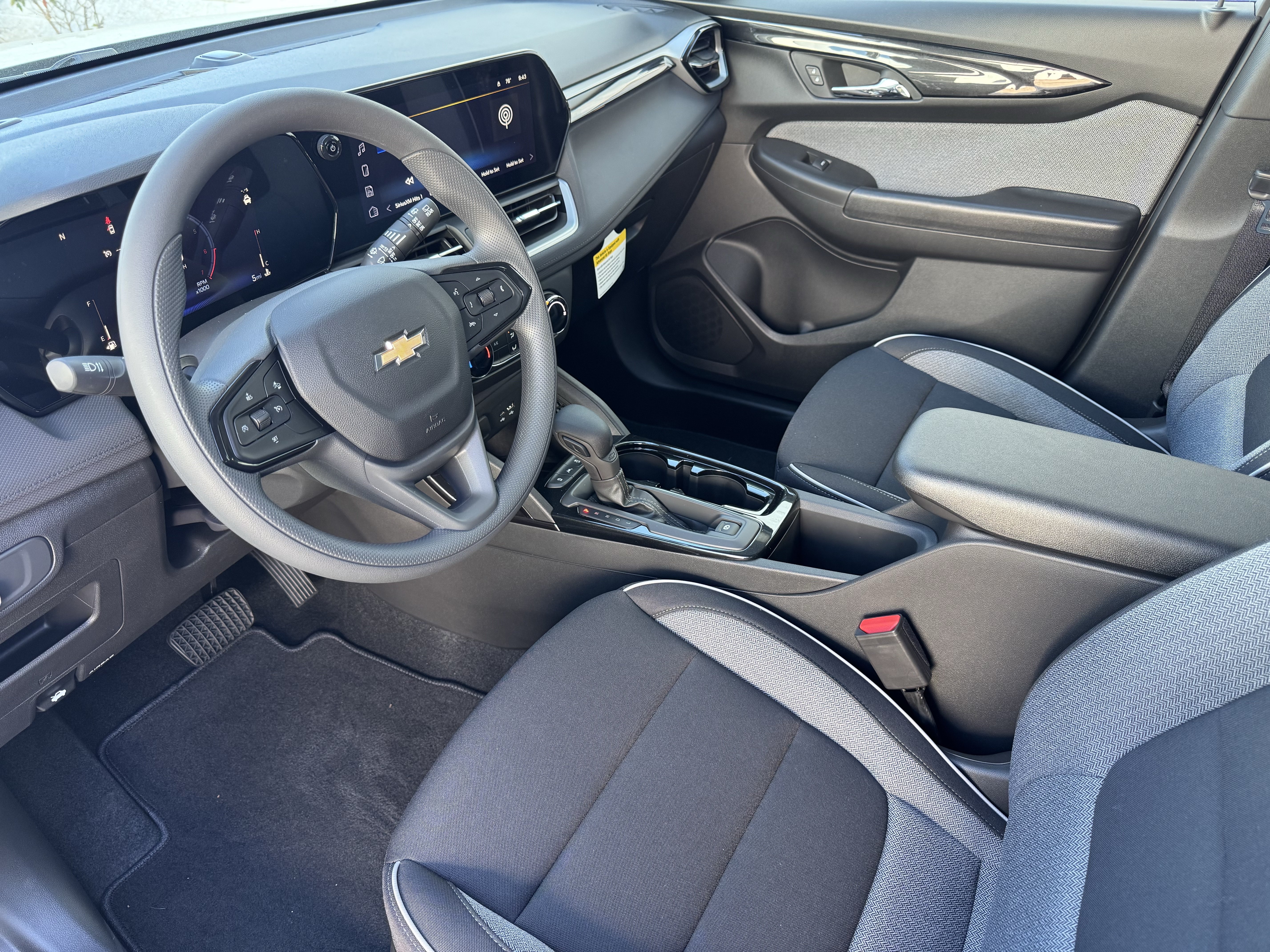 2026 Chevrolet Trailblazer LS - Photo 9