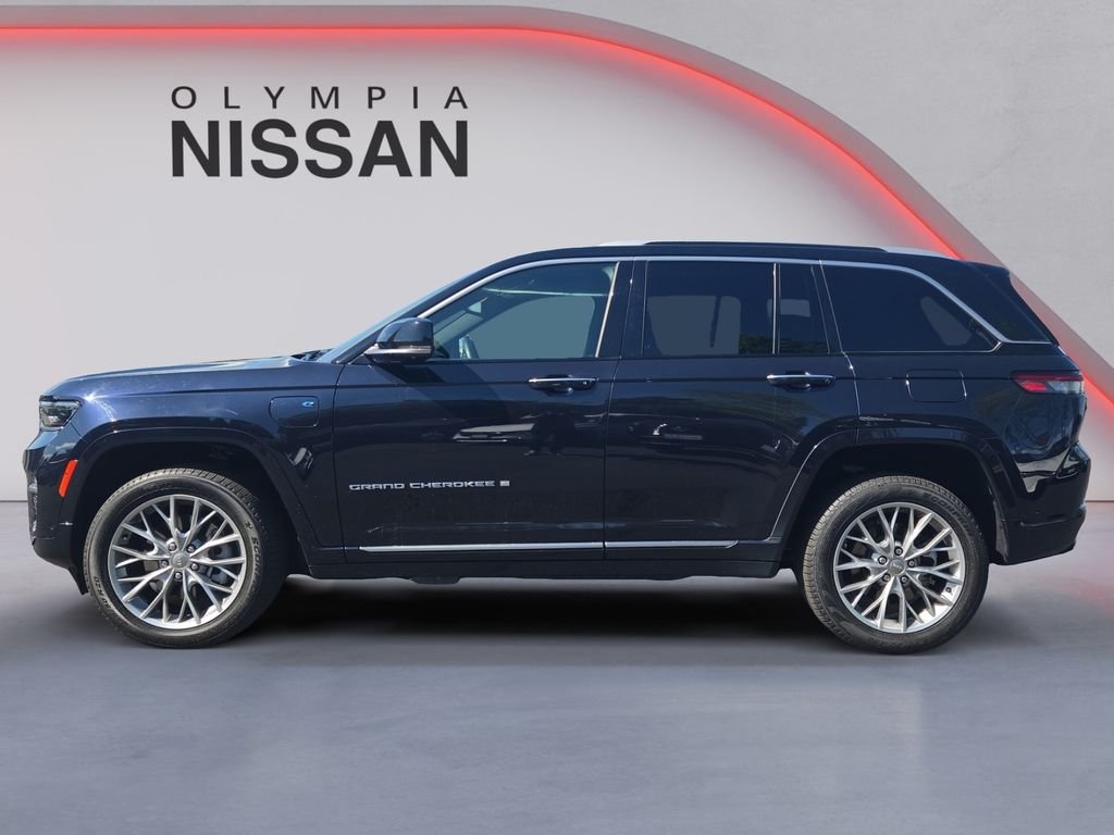 Used 2022 Black Jeep Summit 4xe image 3