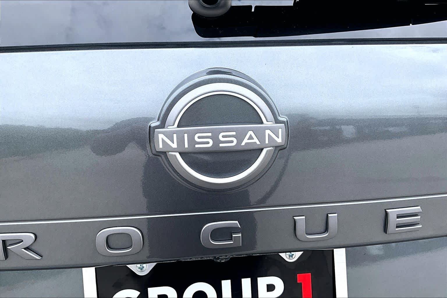Certified Used 2025 Gun Metallic Nissan SV image 30