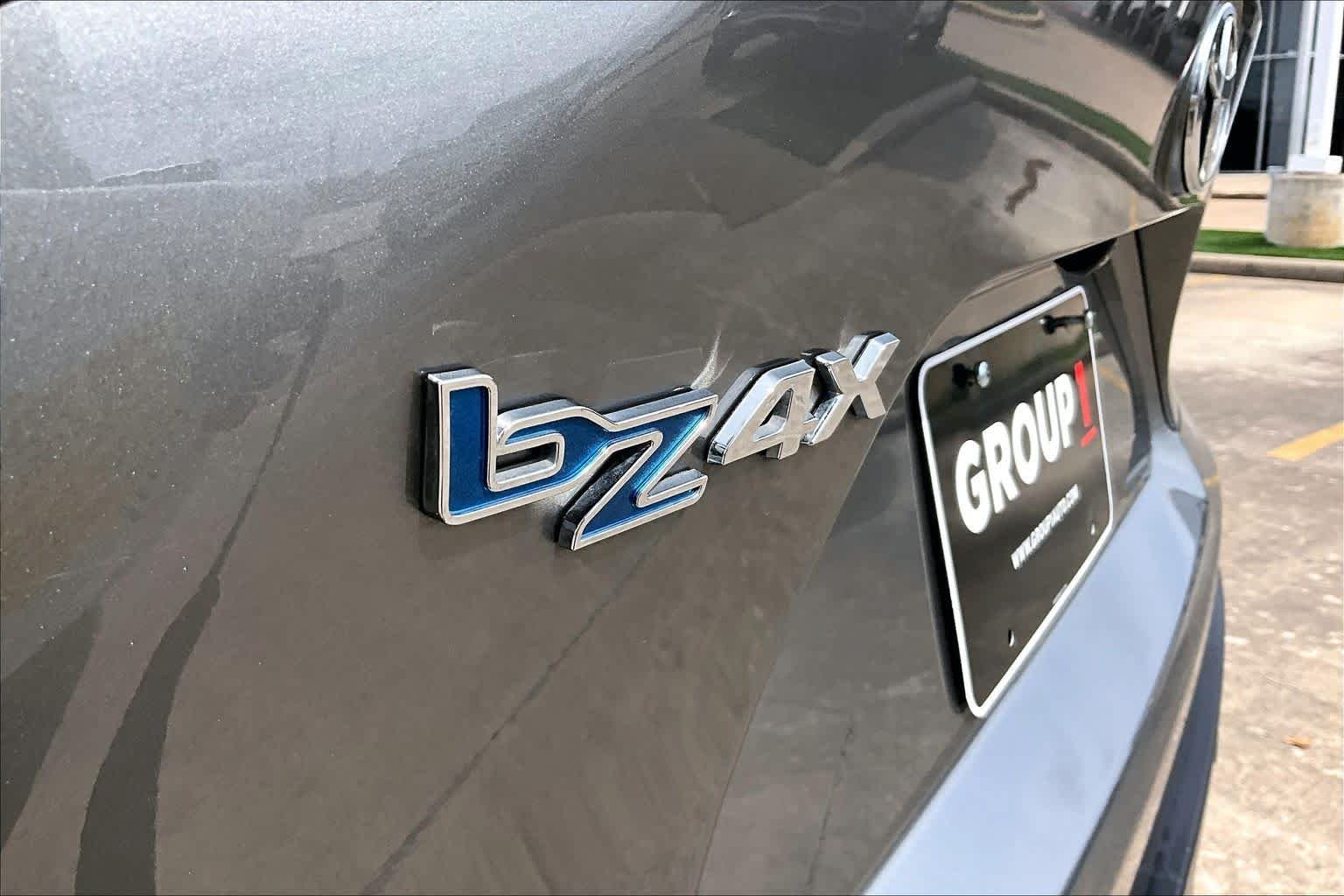 Used 2024 Heavy Metal Toyota XLE image 29