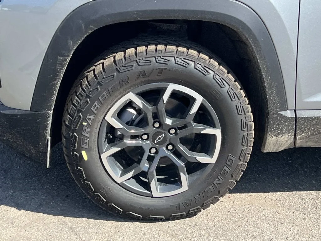 2027 Chevrolet Equinox ACTIV - Photo 8
