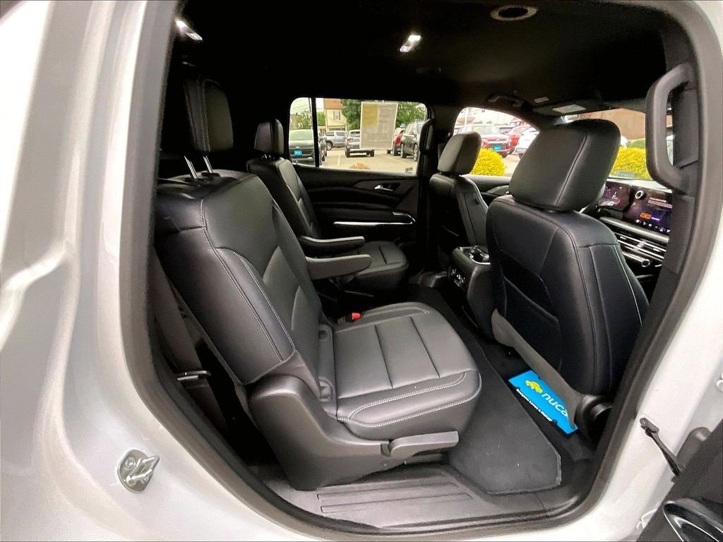 Used 2026 White Chevrolet LT image 16