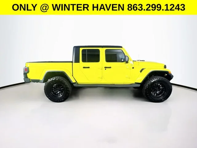 Used 2023  Jeep Sport S image 8