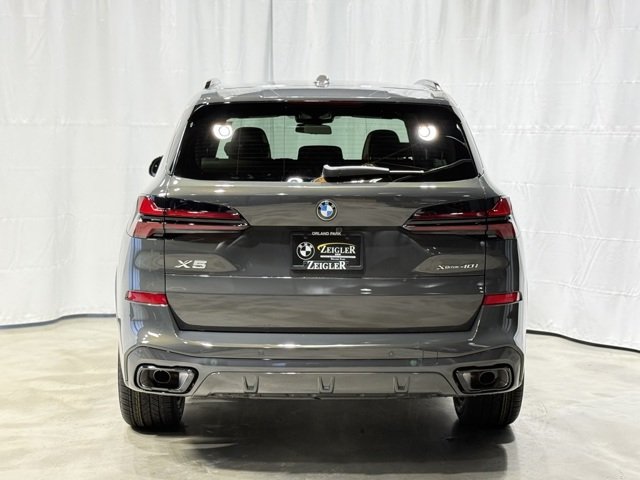 Used 2026 Dravit Grey Metallic BMW xDrive40i image 5