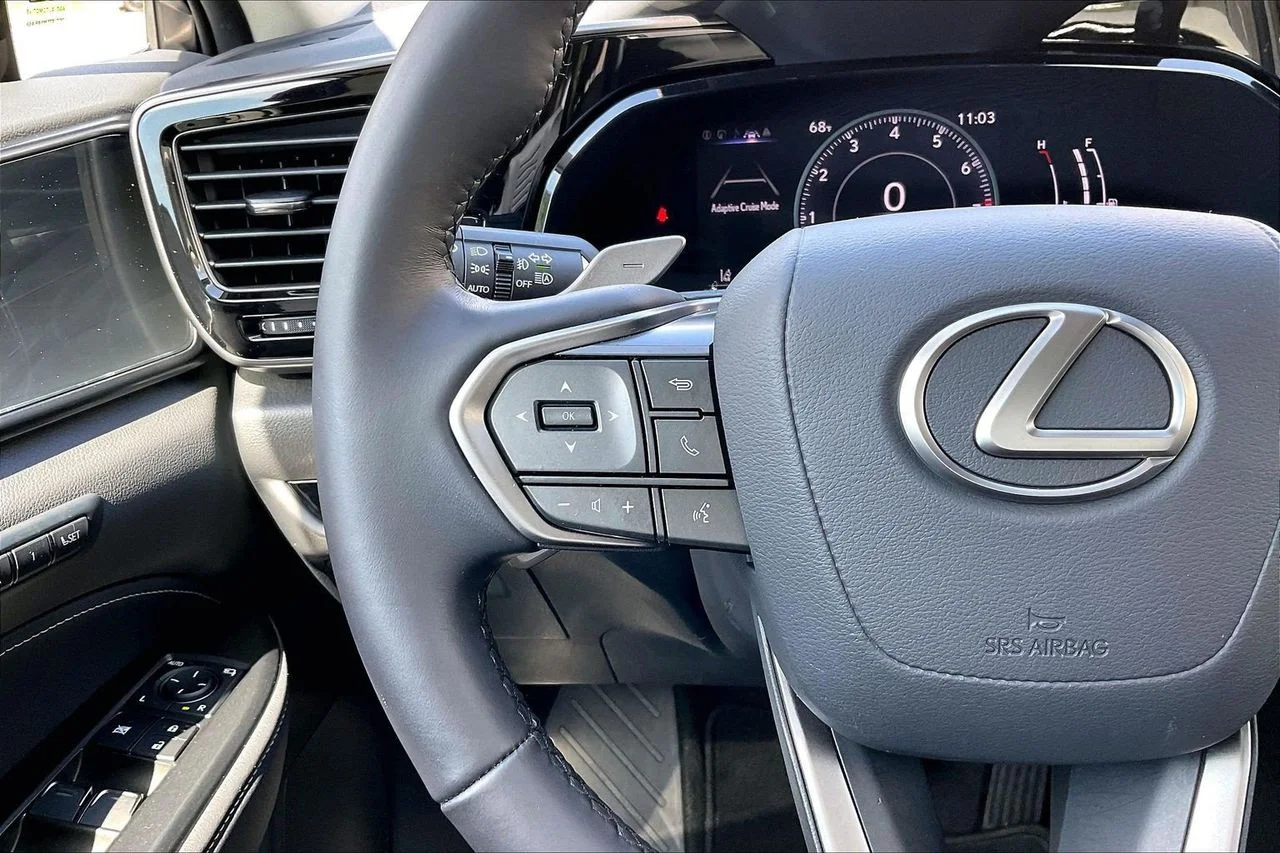 Used 2025 White Lexus 250 Premium image 30