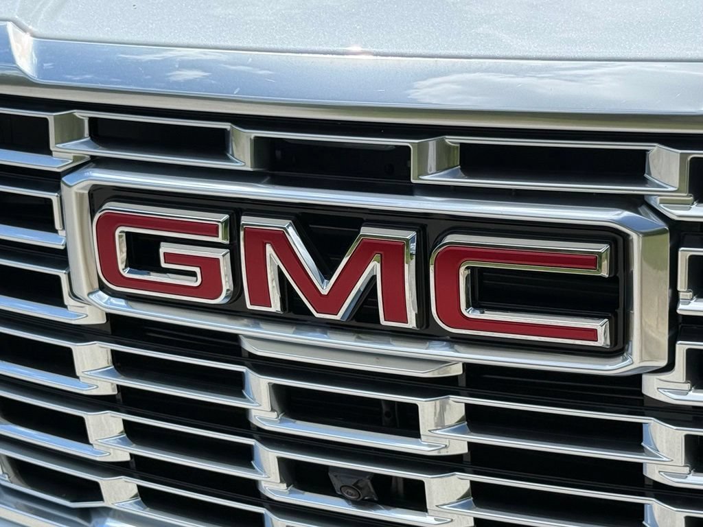 2026 GMC Yukon Denali - Photo 7