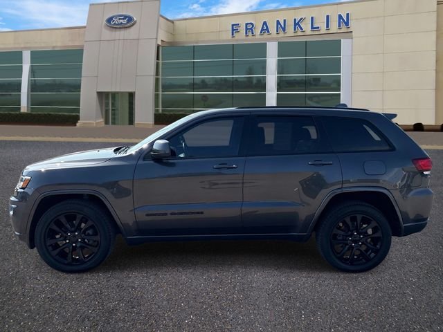 Certified Used 2019 Gray Jeep Altitude image 4