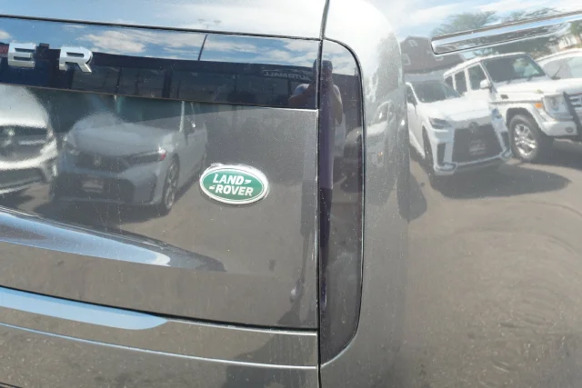 Used 2023 Gray Land Rover SE image 47