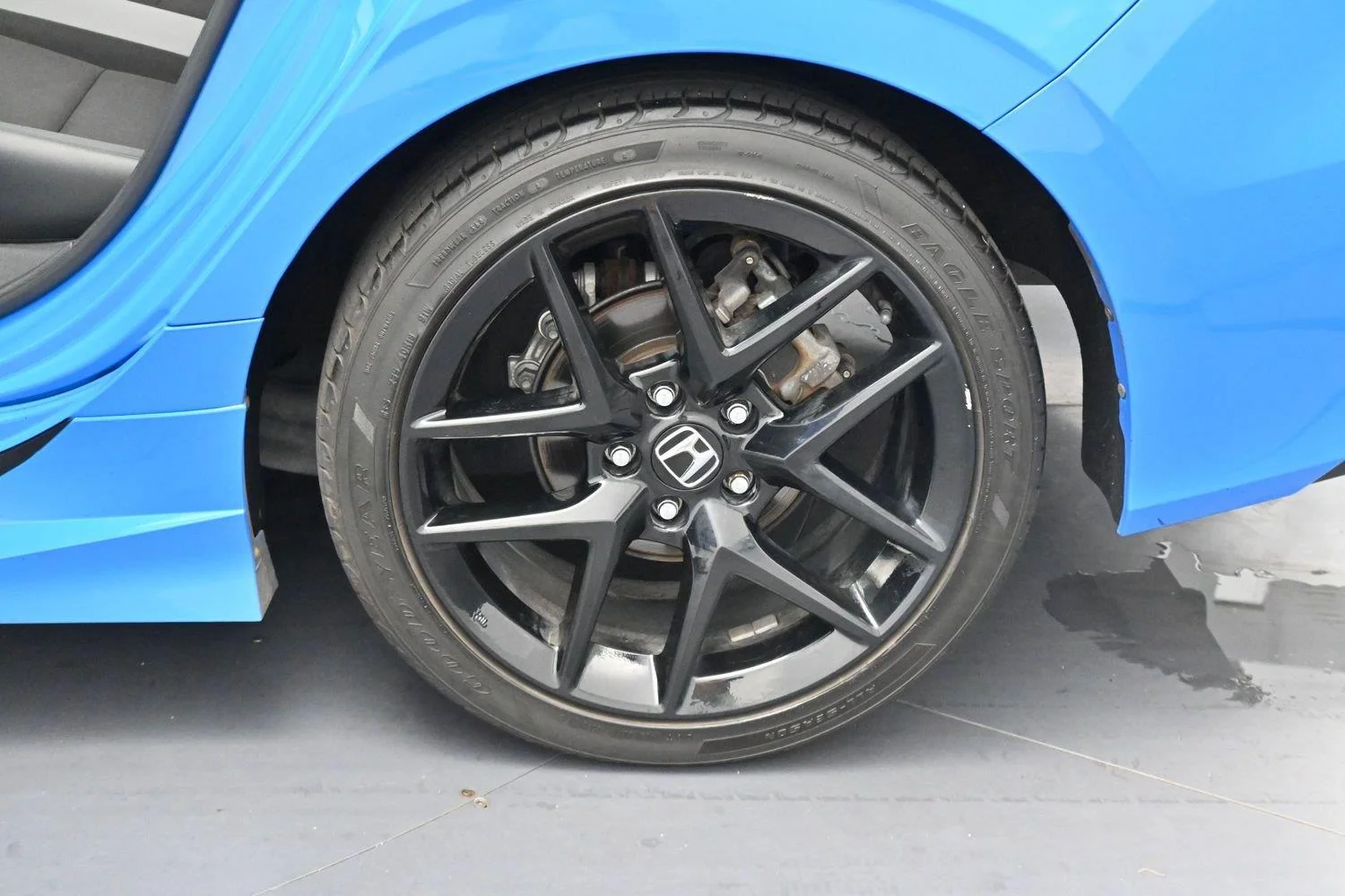 Used 2022 Boost Blue Pearl Honda Sport image 32
