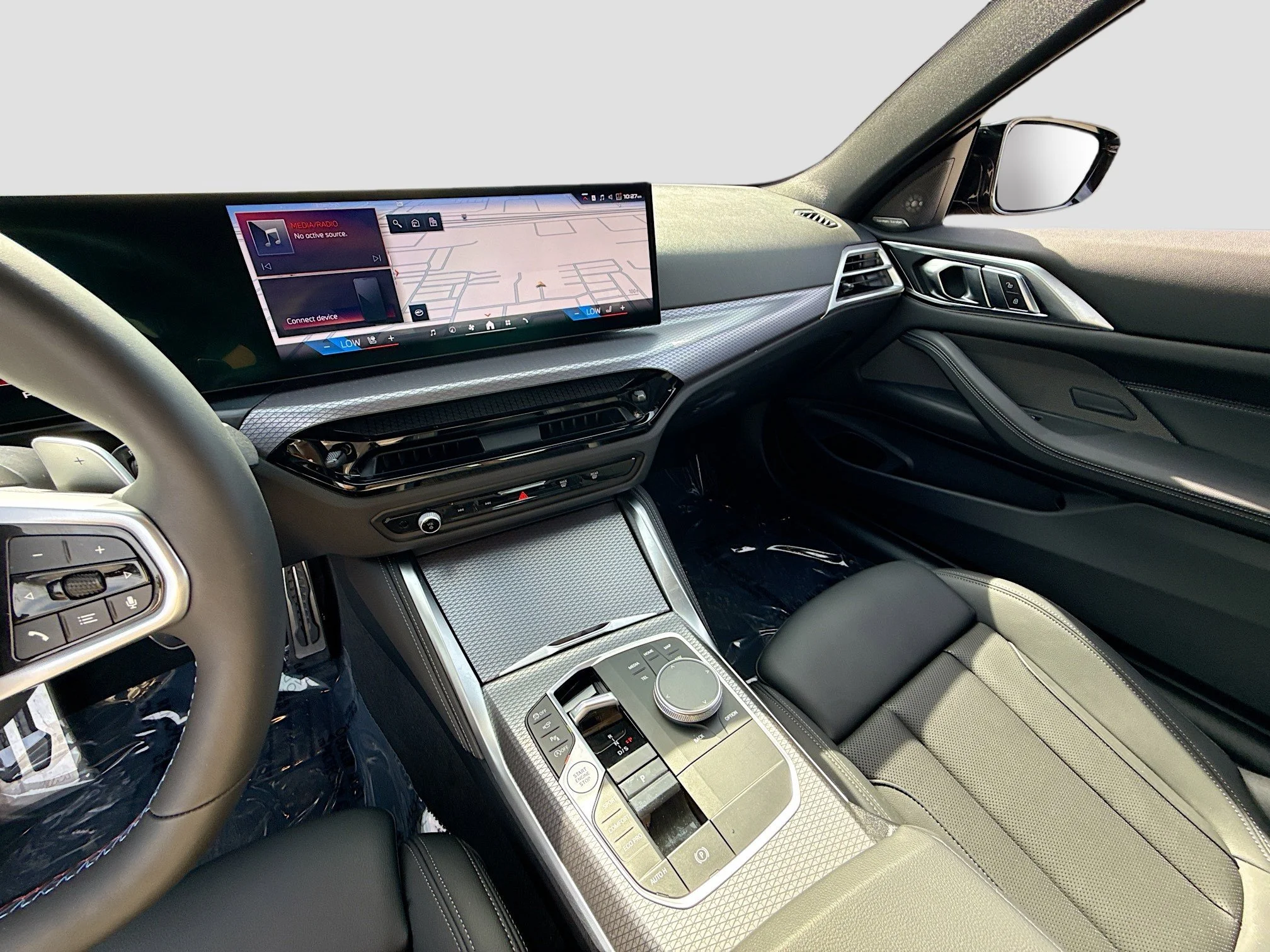 2026 BMW 4 Series M440i - Photo 27