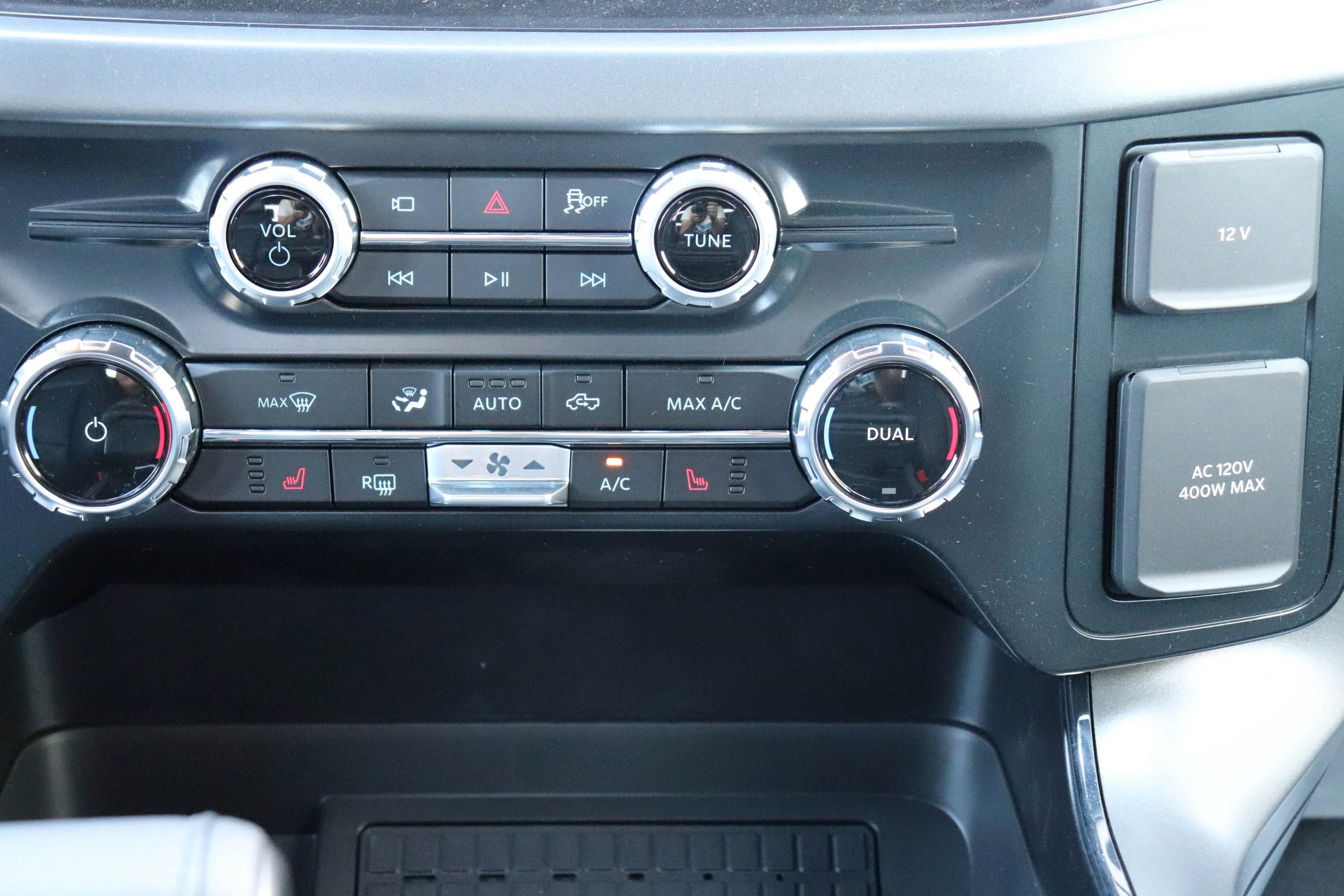 New 2026 AVALANCHE Ford XLT image 18