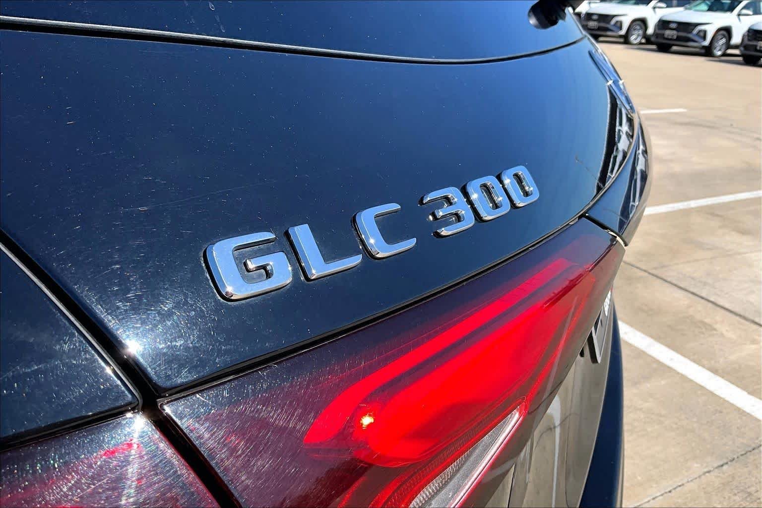 Used 2024 Black Mercedes-Benz GLC 300 image 30