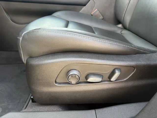 2025 Cadillac XT4 Premium Luxury - Photo 11