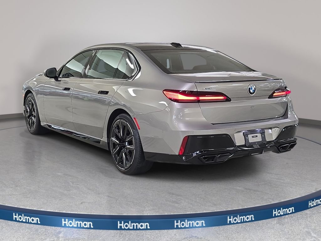 Certified Used 2024 Oxide Grey Met BMW 760i xDrive image 9