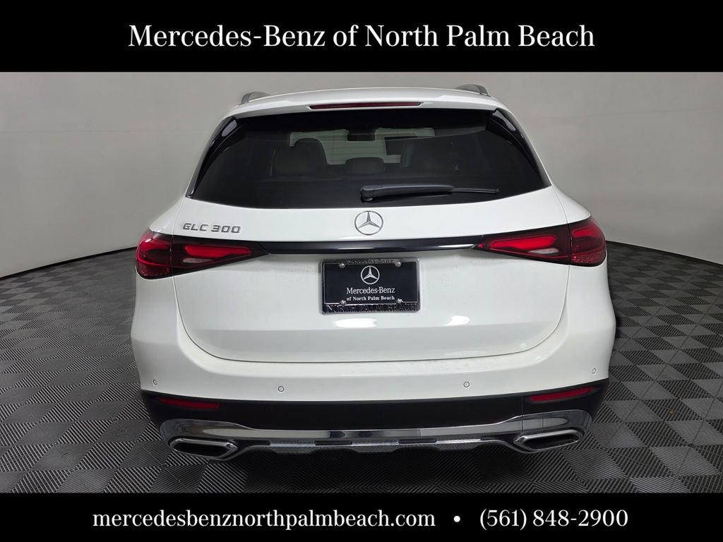 New 2026 Polar White Mercedes-Benz GLC 300 image 5