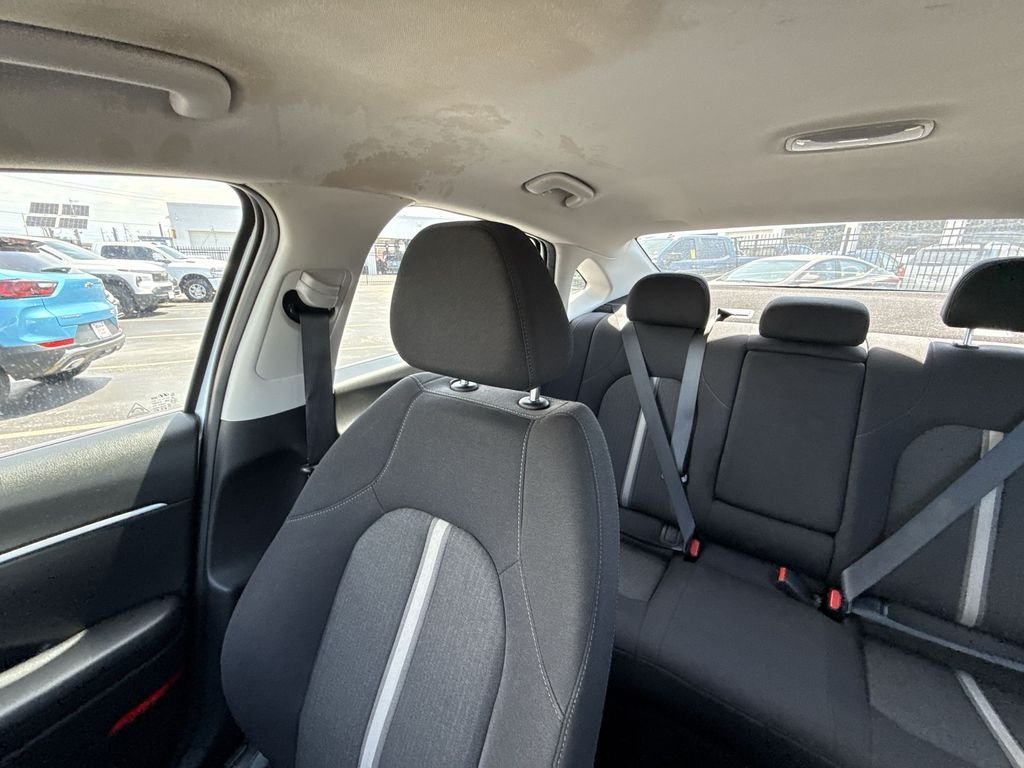 Used 2025 White Hyundai SEL image 54