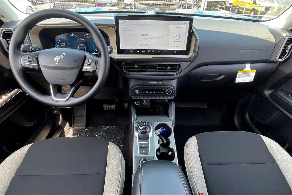 New 2025 Velocity Blue Metallic Ford Big Bend® image 9