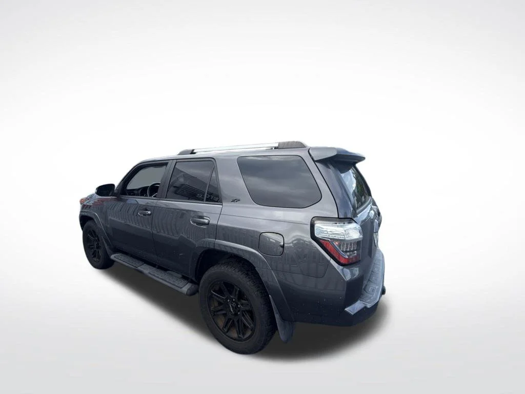 Used 2022 Gray Toyota SR5 Premium image 7