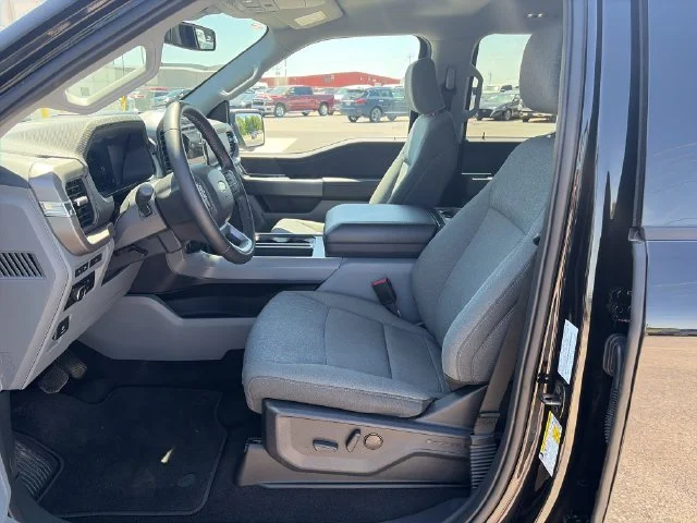 Used 2024 Black Ford XLT image 10