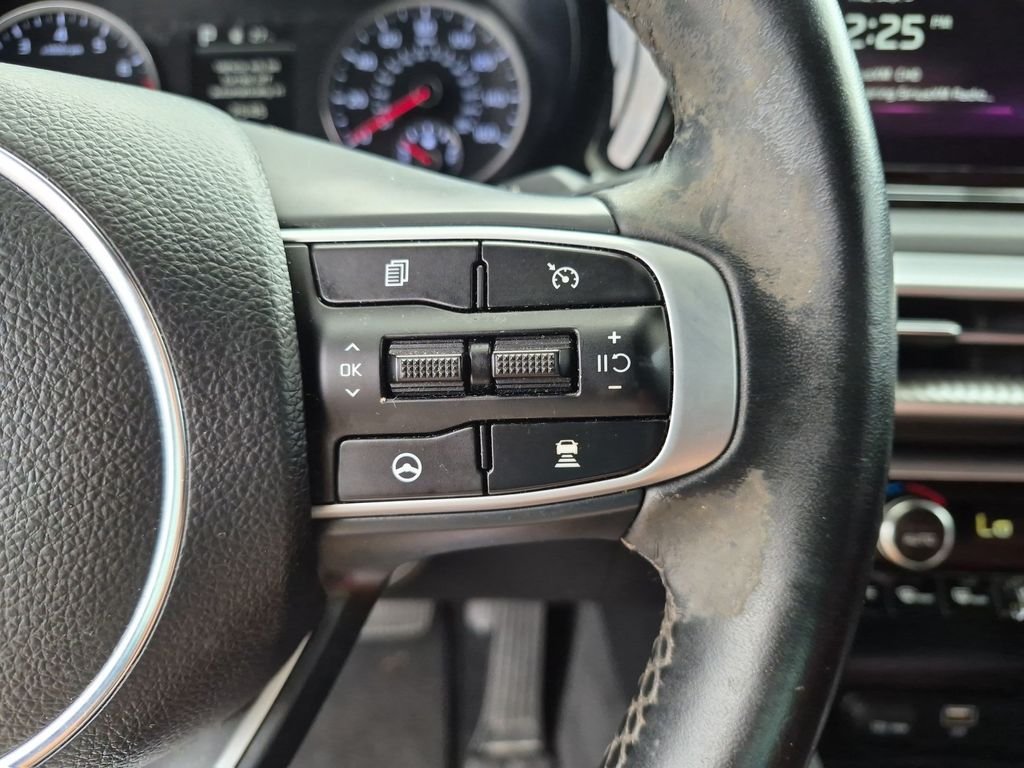 Used 2023 Gray Kia GT-Line image 21