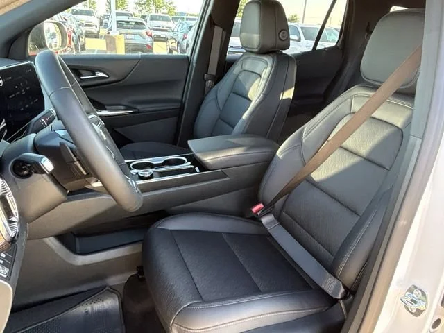 New 2026 Summit White Chevrolet LT image 23