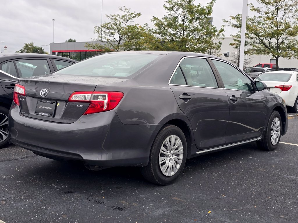Used 2014 Gray Toyota LE image 7