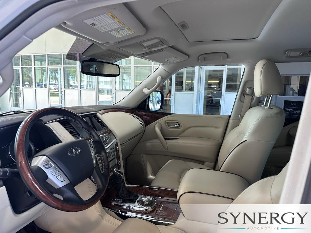 Used 2018 Moonstone White INFINITI Base image 23
