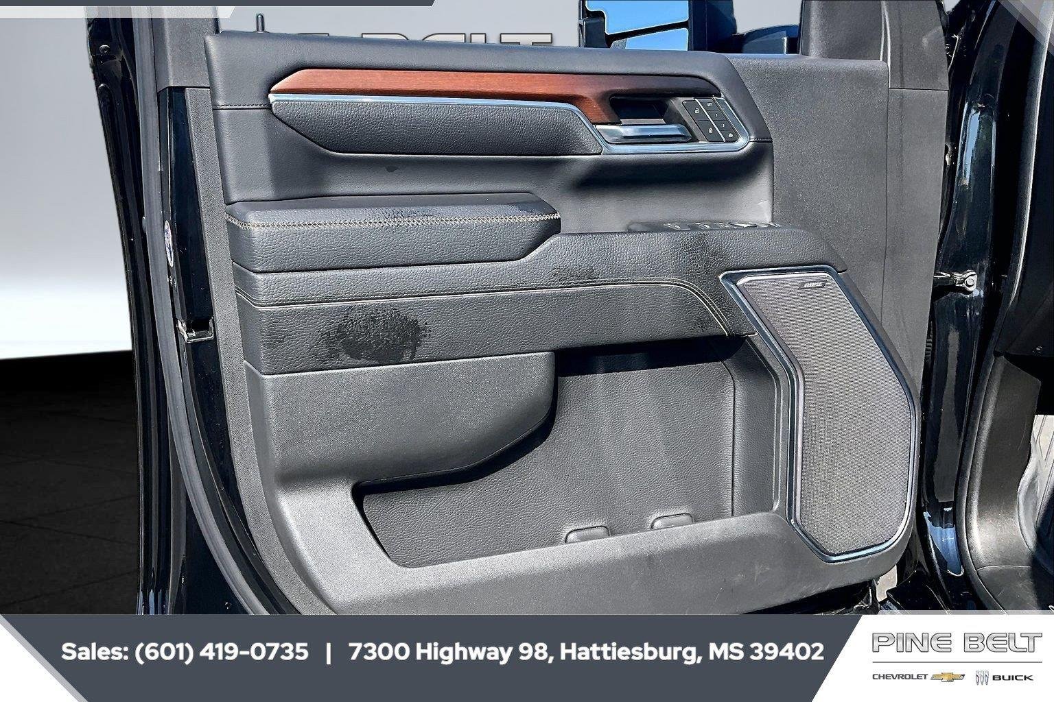 Used 2024 Onyx Black GMC Denali image 18