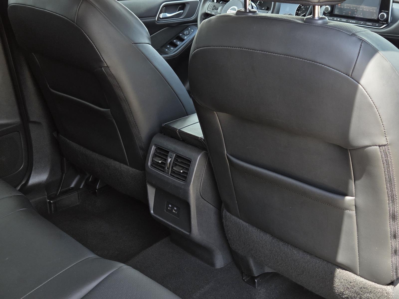 Used 2021 Super Black Nissan SV image 34