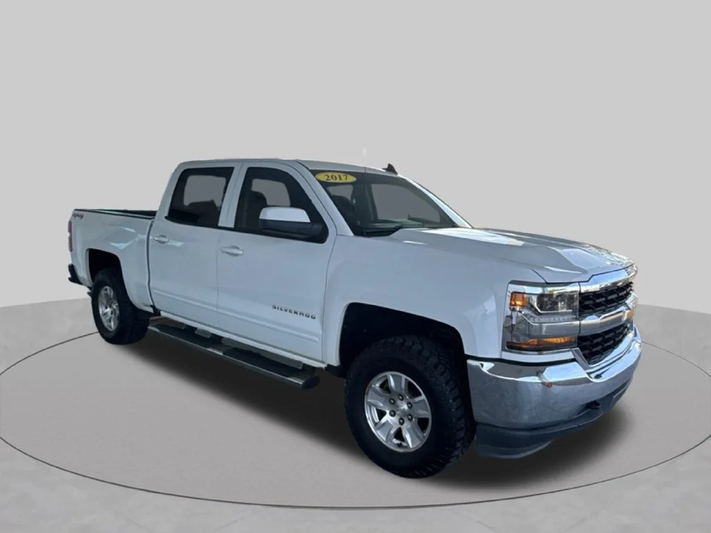 Used 2017 SUMMIT WHITE Chevrolet LT image 14