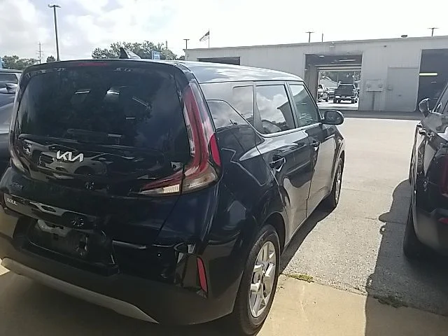 Used 2025 Black Kia LX image 23