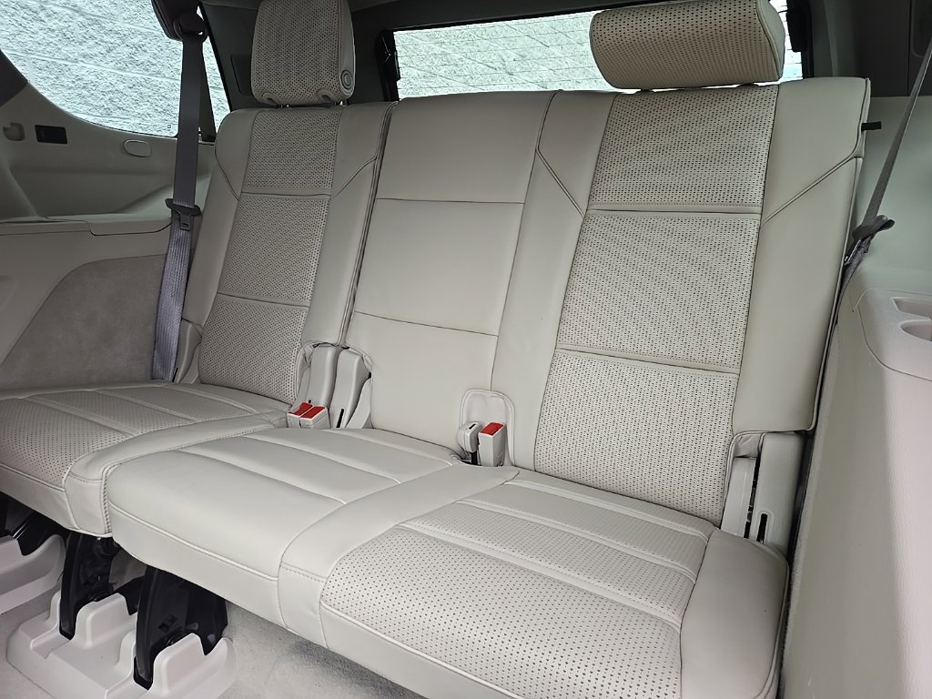 Used 2024 Black Cadillac Sport Platinum image 19