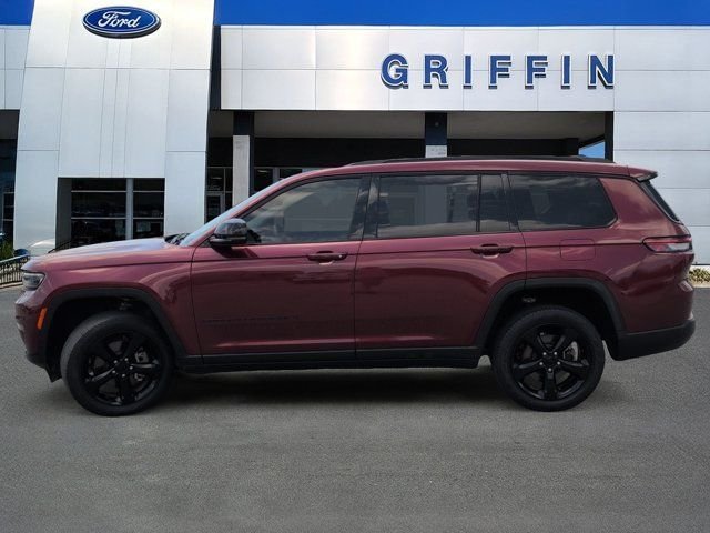 Used 2023 Red Jeep Limited image 10
