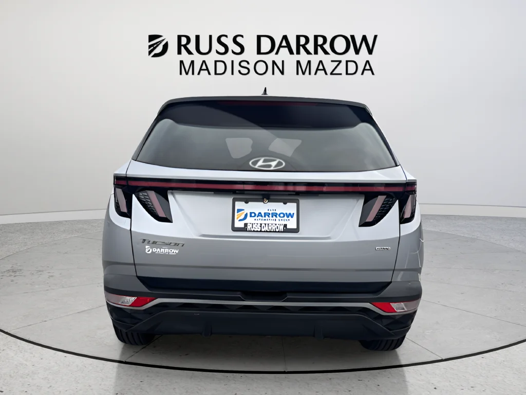Used 2023 Silver Hyundai SEL image 4