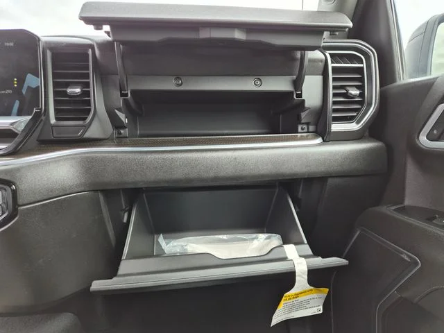Used 2022 Black Chevrolet RST image 34