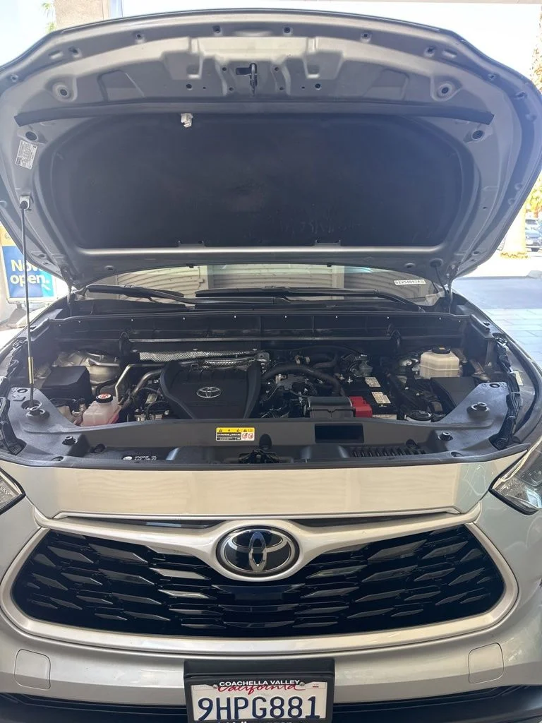 Used 2023 Silver Toyota LE image 17
