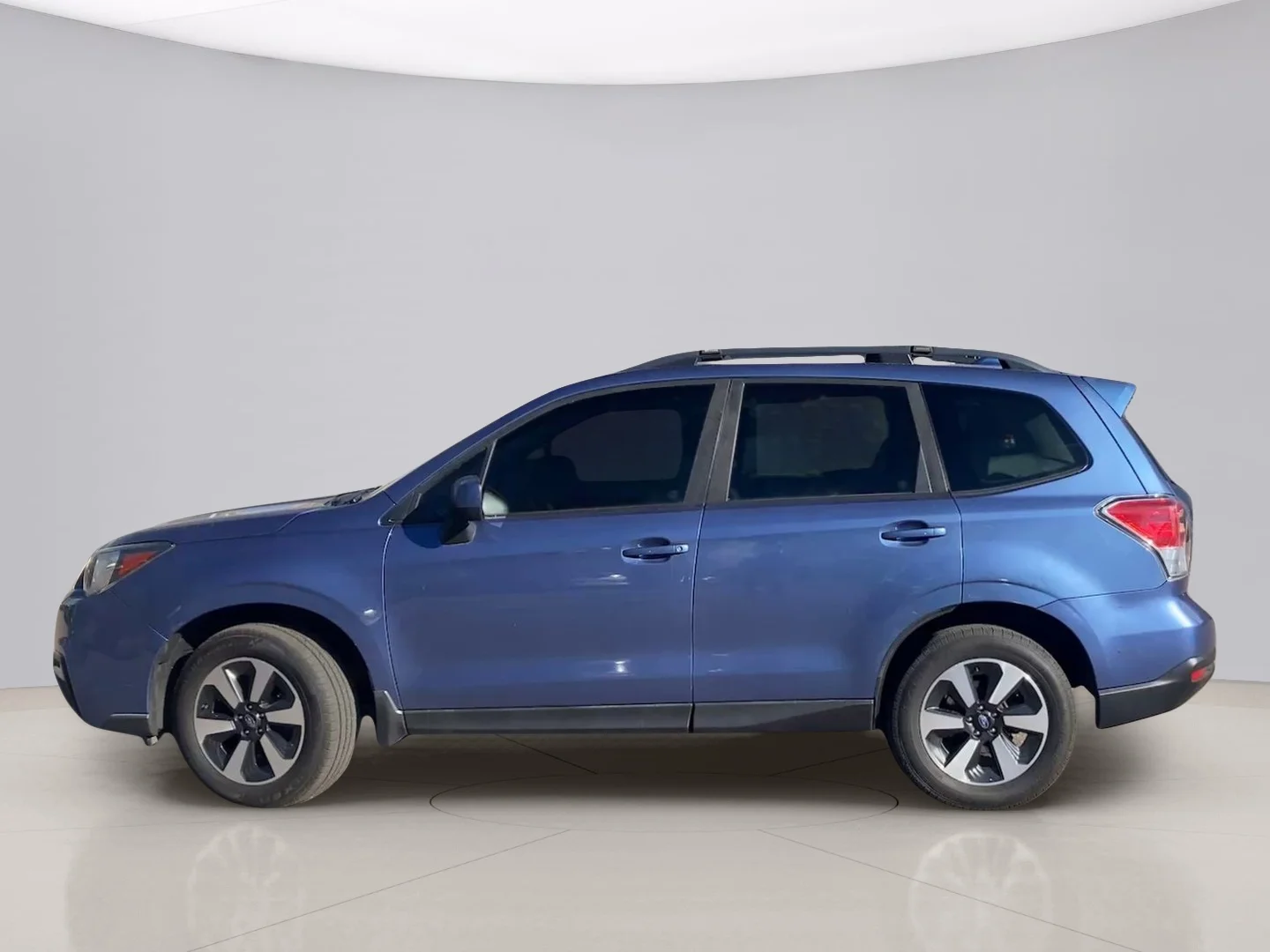 Used 2018 Blue Subaru 2.5I PREMIUM image 2