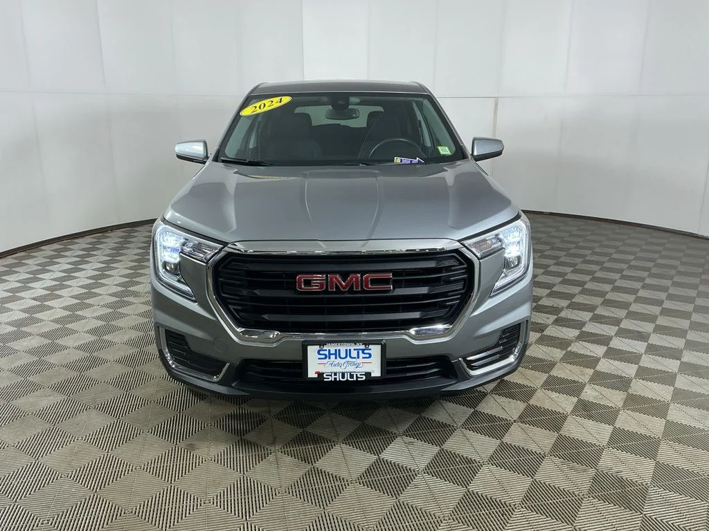 Certified Used 2024 Silver GMC SLE image 3