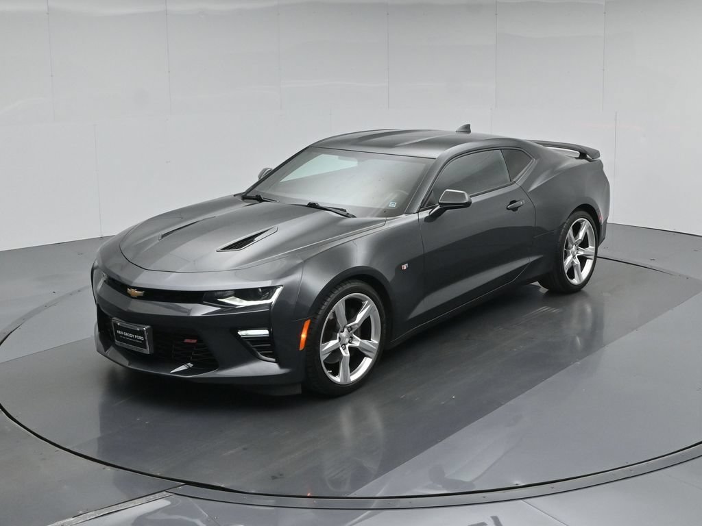 Used 2018 Gray Chevrolet SS image 35