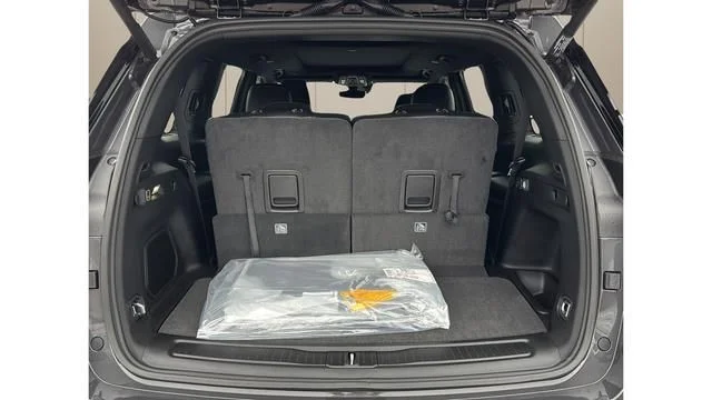 New 2025 Gray Jeep Limited image 15